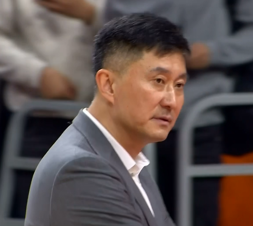 开云下载-徐杰0分崔永熙2分！国内球员被辽篮63-18完爆！杜锋把广东带废了